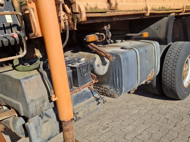 Scania 93H