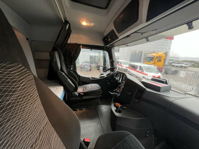 Mercedes-Benz -
