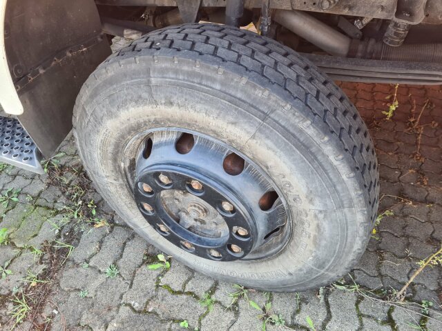 Mercedes-Benz -
