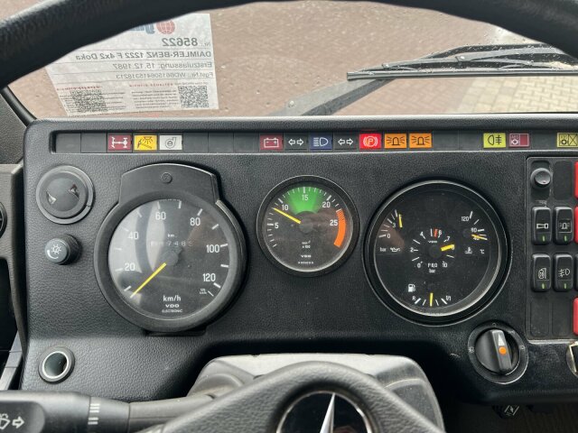 Mercedes-Benz -