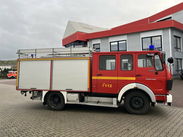 Mercedes-Benz -