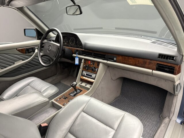 Mercedes-Benz 420