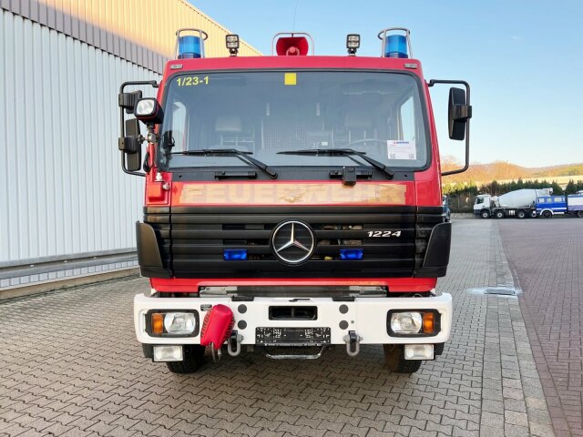 Mercedes-Benz -