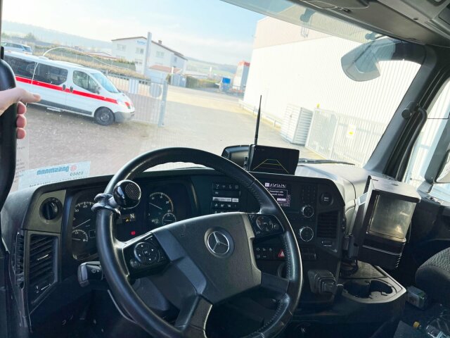 Mercedes-Benz Arocs