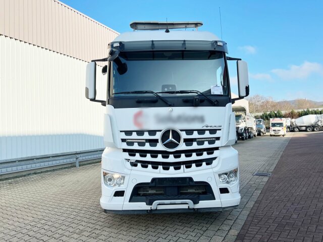 Mercedes-Benz Arocs