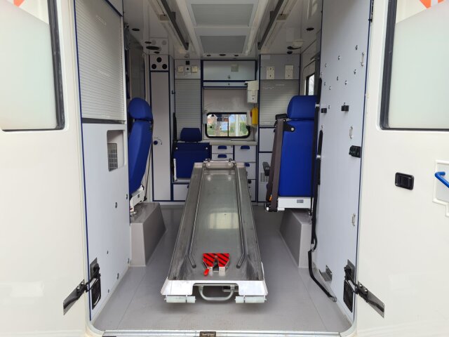 DAIMLER-BENZ Sprinter