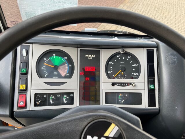 MAN L2000