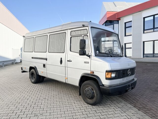 Mercedes-Benz -