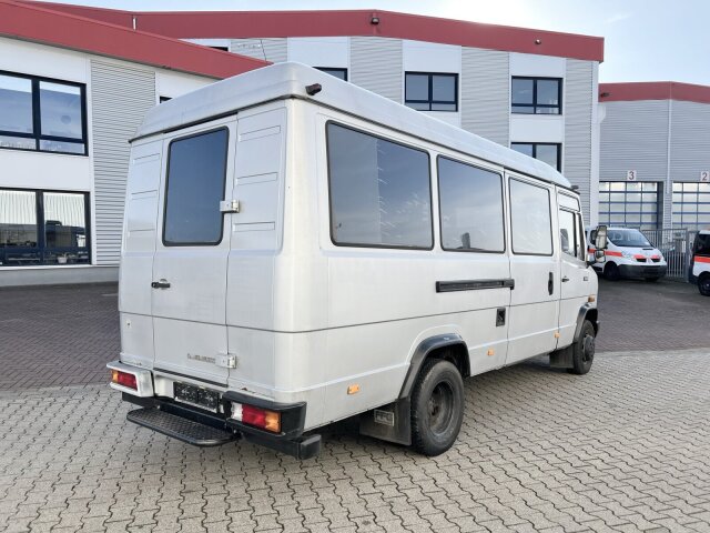 Mercedes-Benz -