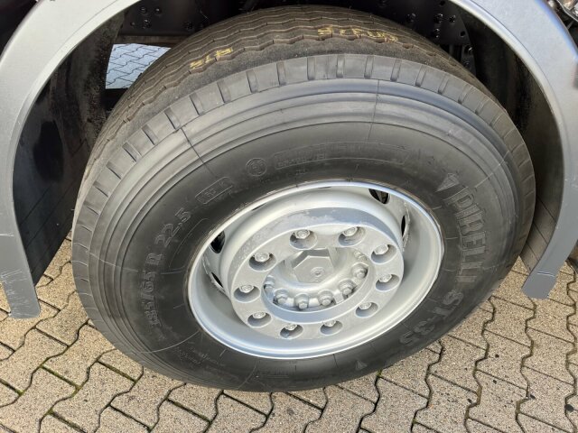 Iveco Trakker
