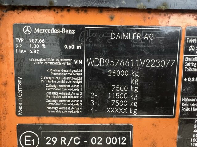 Mercedes-Benz -