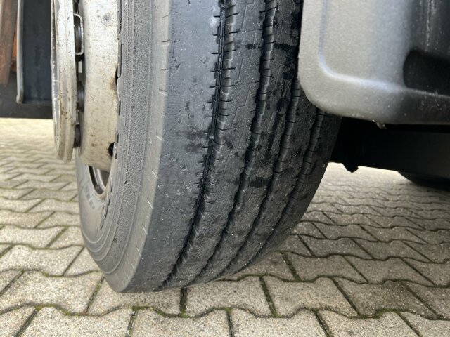 Mercedes-Benz -