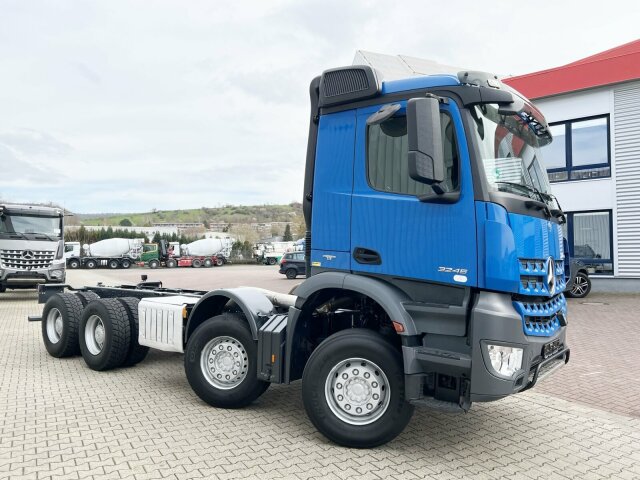 DAIMLER-BENZ Arocs