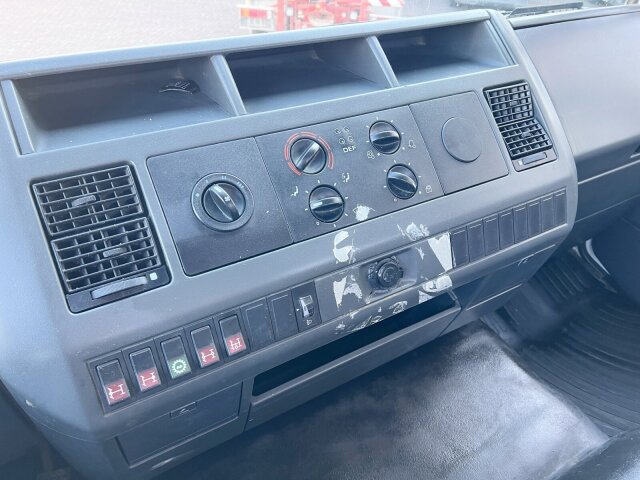 MAN M2000