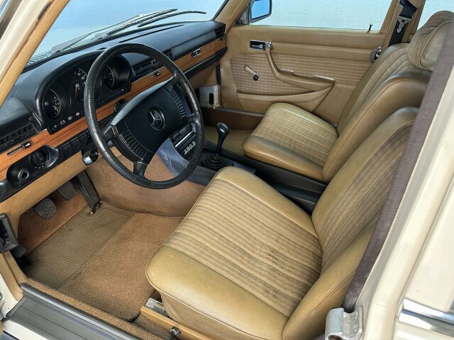 Mercedes-Benz 280