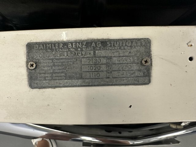 Mercedes-Benz 280