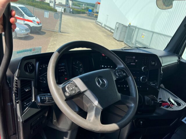 Mercedes-Benz Arocs