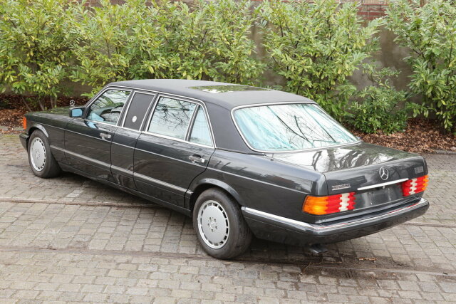 MERCEDES-BENZ 560