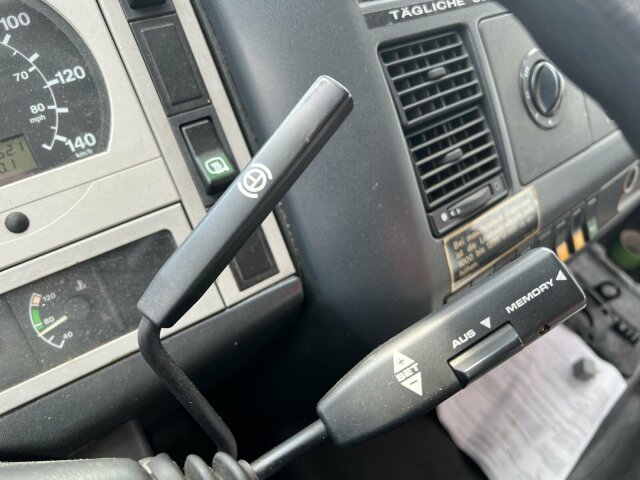 MAN M2000
