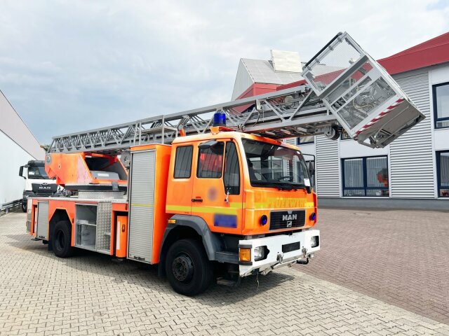 MAN M2000