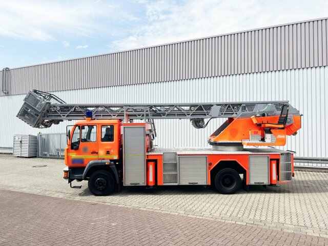 MAN M2000