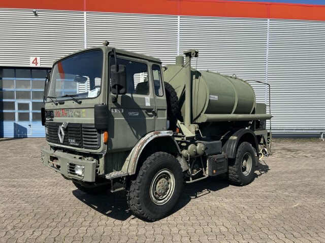 RenaultMidliner S170 4x4, 6000l Wassertank