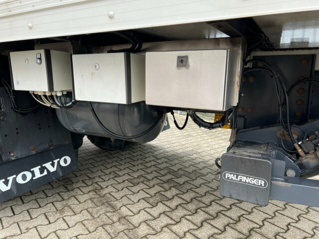 Volvo -
