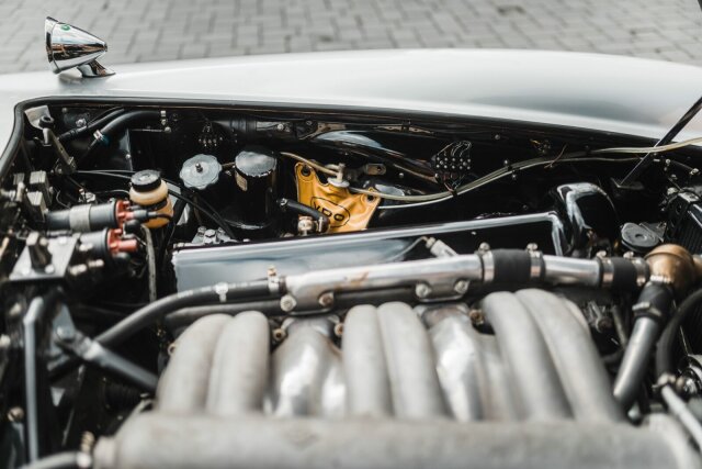 MERCEDES-BENZ 300