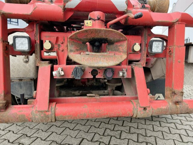 DAF AT 85