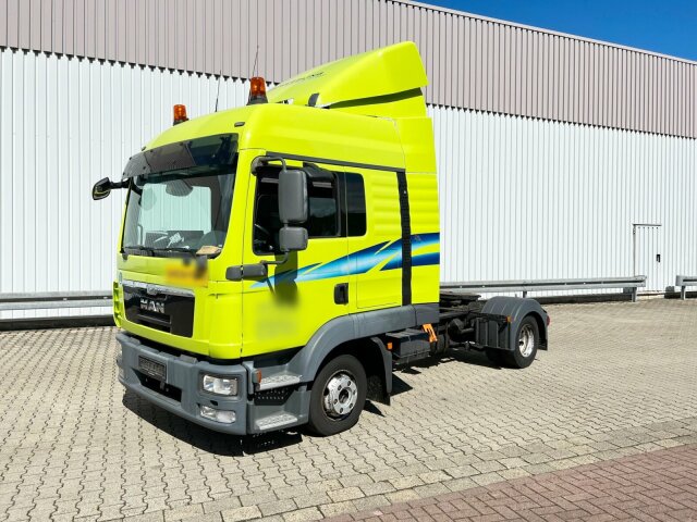 MANTGL 8.220 4X2 BL