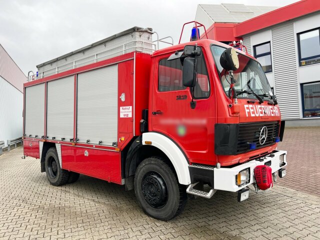 Mercedes-Benz -