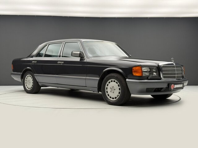 Mercedes-Benz 560