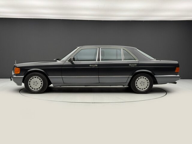 Mercedes-Benz 560
