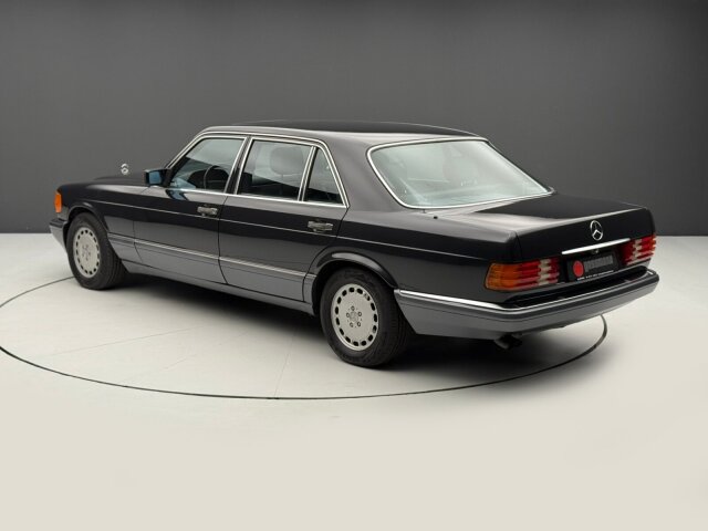 Mercedes-Benz 560
