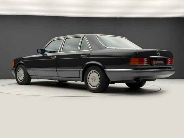 Mercedes-Benz 560