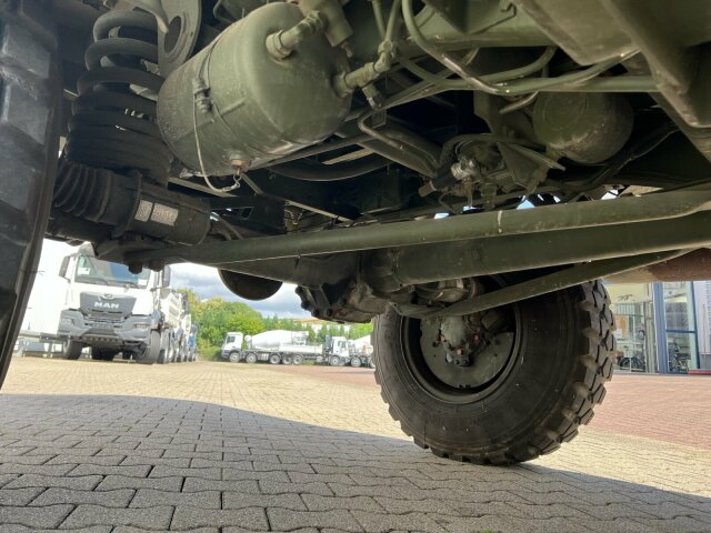 Unimog U