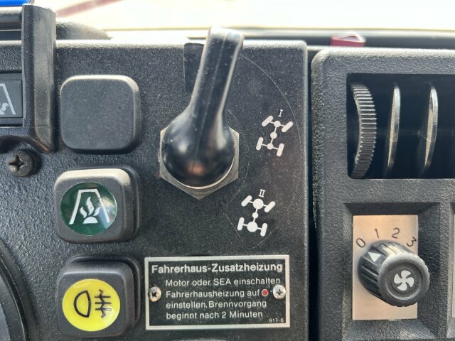 Unimog U