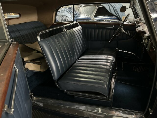Mercedes-Benz 290