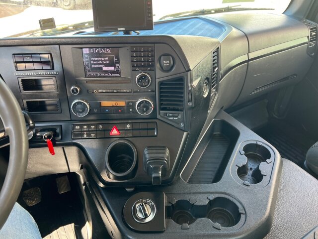 Mercedes-Benz -