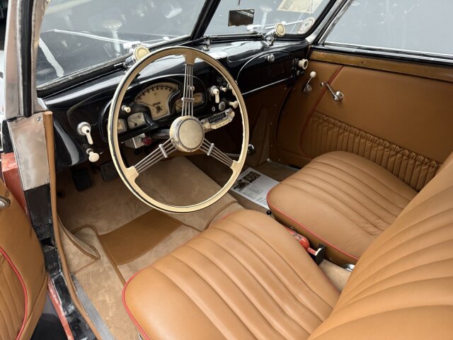 BMW 327