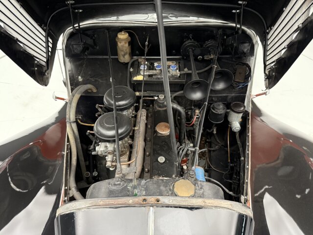 BMW 327