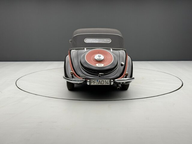 BMW 327
