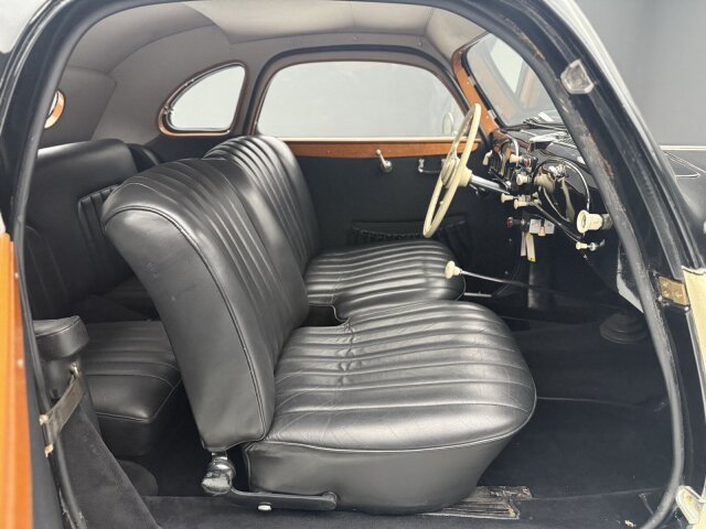 BMW 327