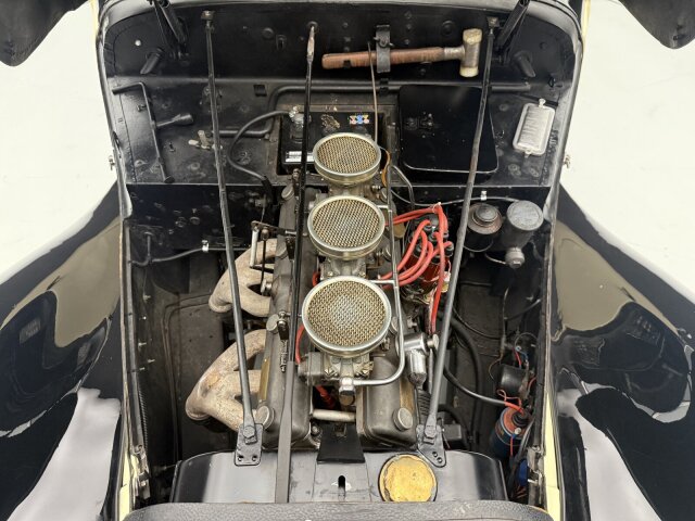 BMW 327