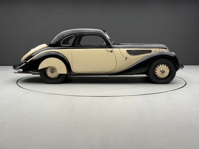 BMW 327
