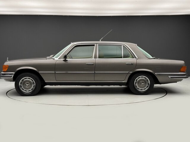 Mercedes-Benz 450