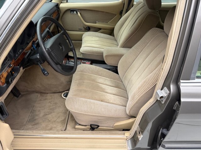 Mercedes-Benz 450
