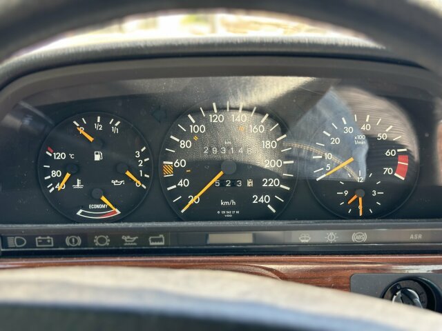 Mercedes-Benz 300