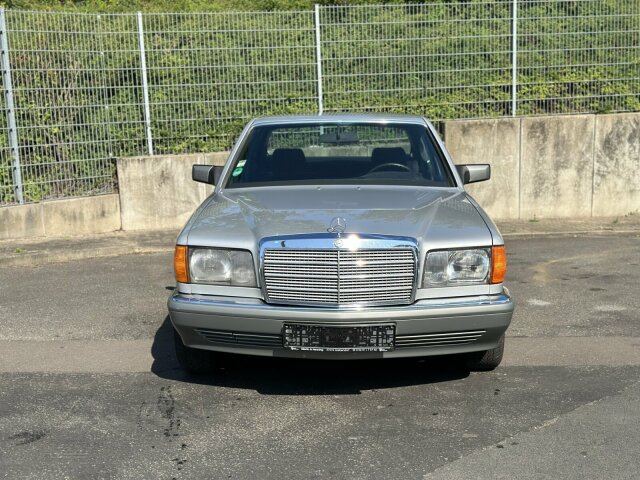 Mercedes-Benz 300