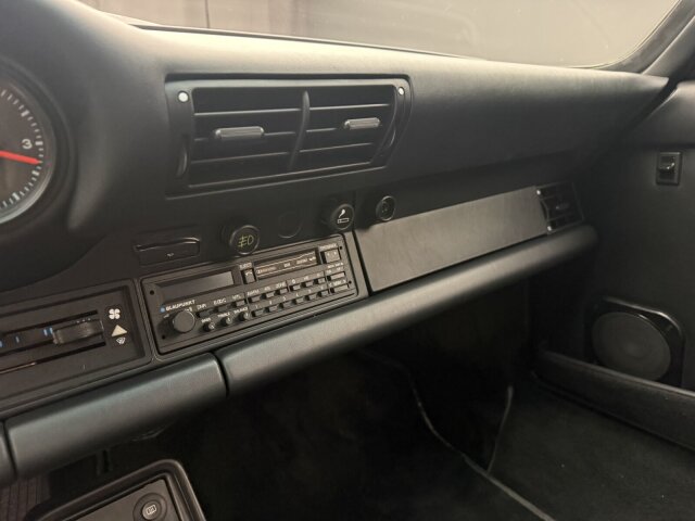 Porsche 930